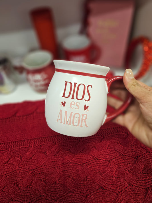 Taza de cerámica " Dios es amor"