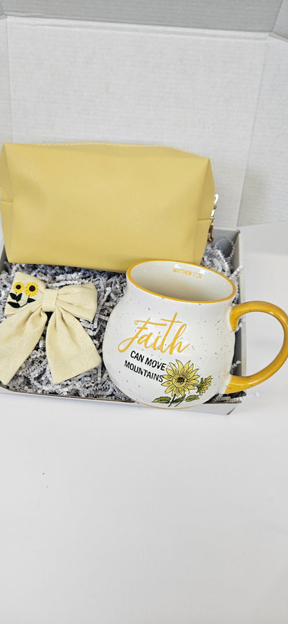 Giftbox 3 artículos "Taza+bolsa+lazo