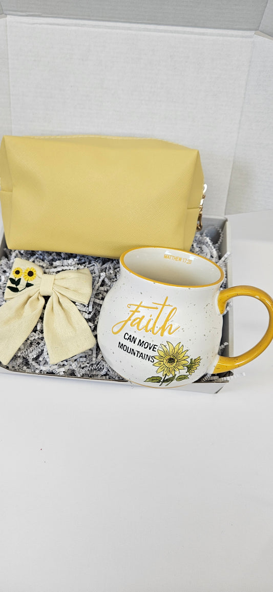 Giftbox 3 artículos "Taza+bolsa+lazo
