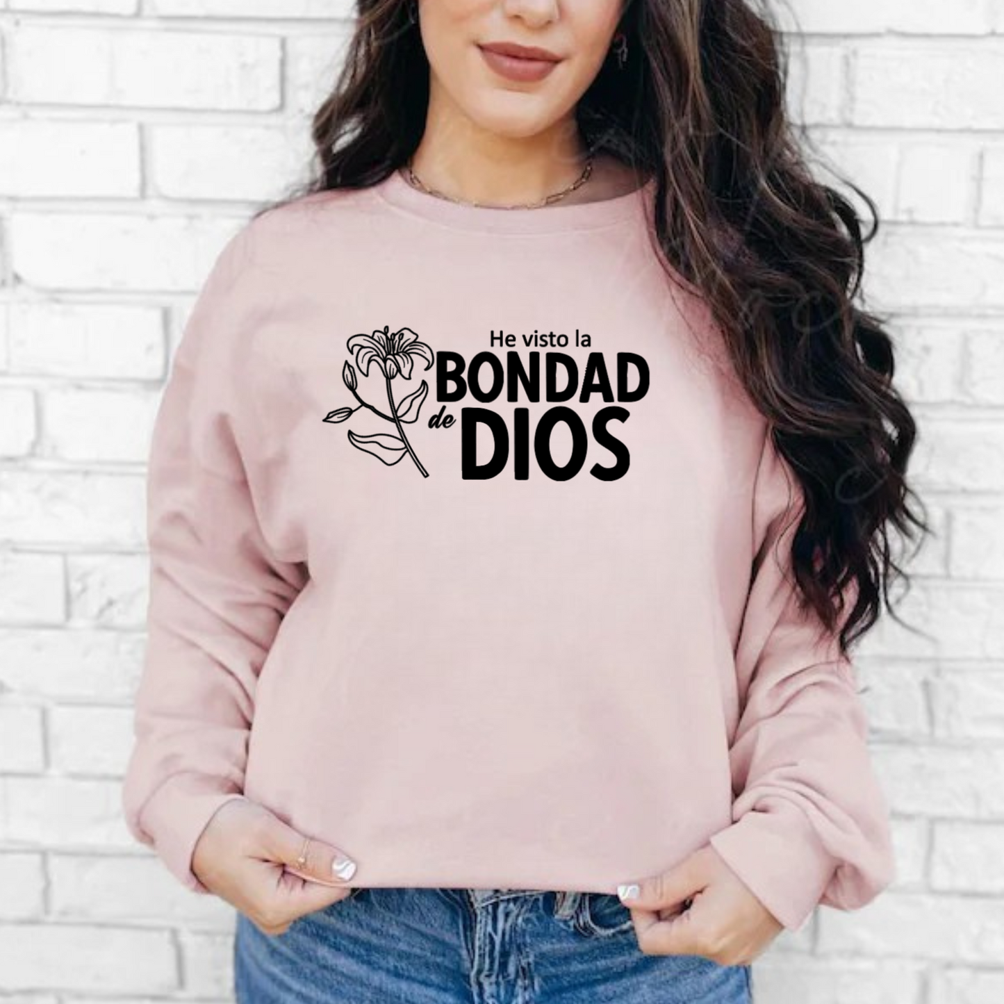 Sueter Rosa viejo " La Bondad de Dios" en inglés y español.
